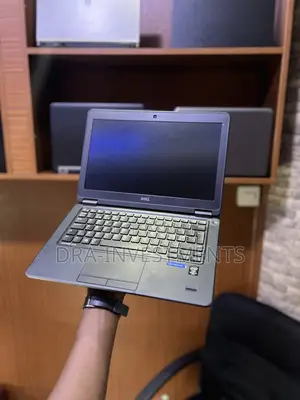 Laptop Dell Latitude 12 E7250 8GB Intel Core I5 HDD+SSD 256GB