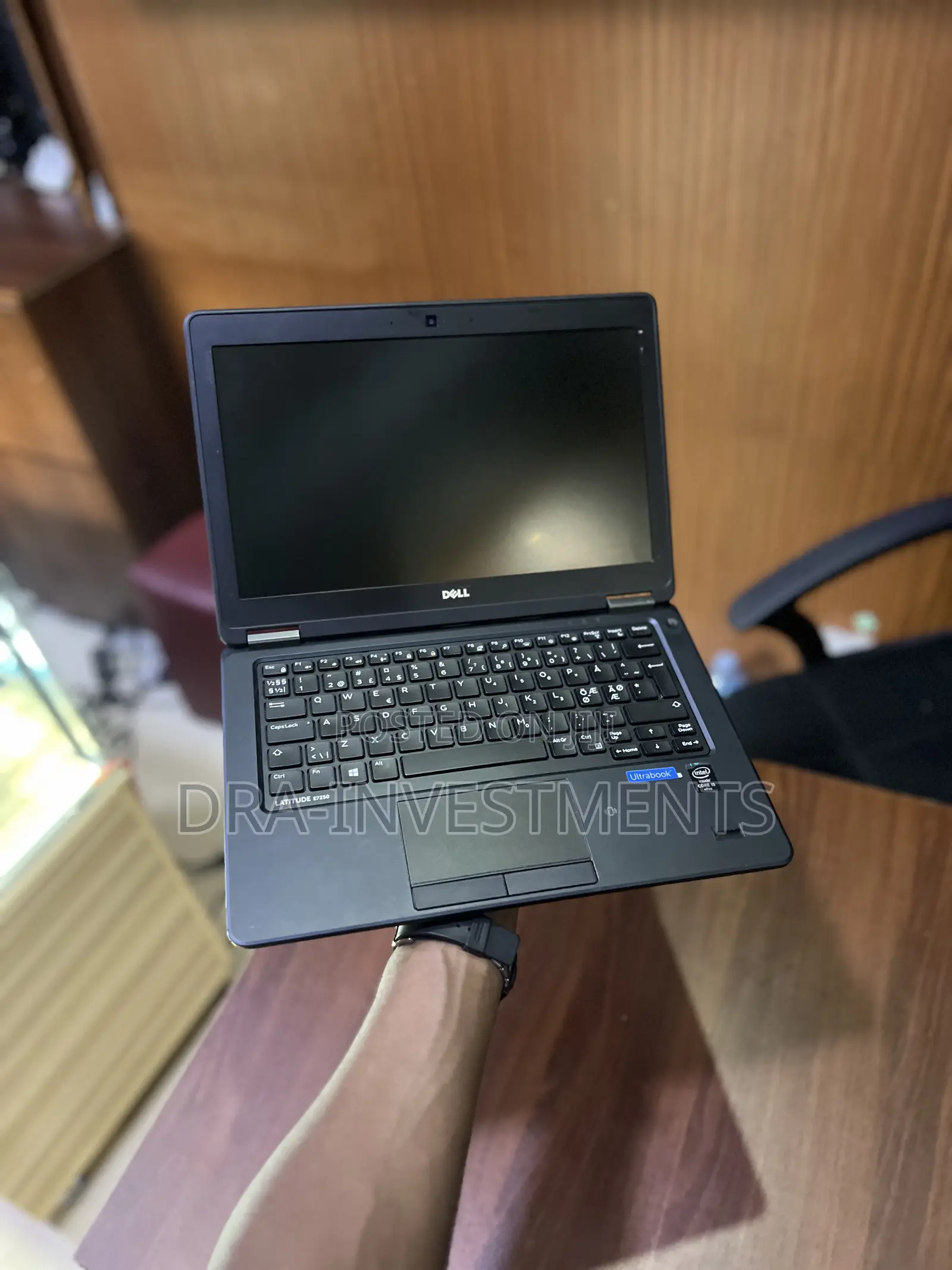 Laptop Dell Latitude 12 E7250 8GB Intel Core I7 HDD+SSD 256GB