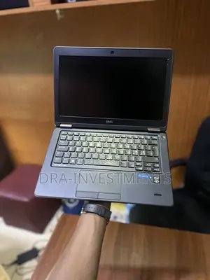 Laptop Dell Latitude 12 E7250 8GB Intel Core I7 HDD+SSD 256GB
