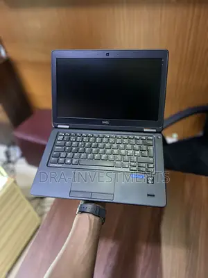 Laptop Dell Latitude 12 E7250 8GB Intel Core I7 HDD+SSD 256GB