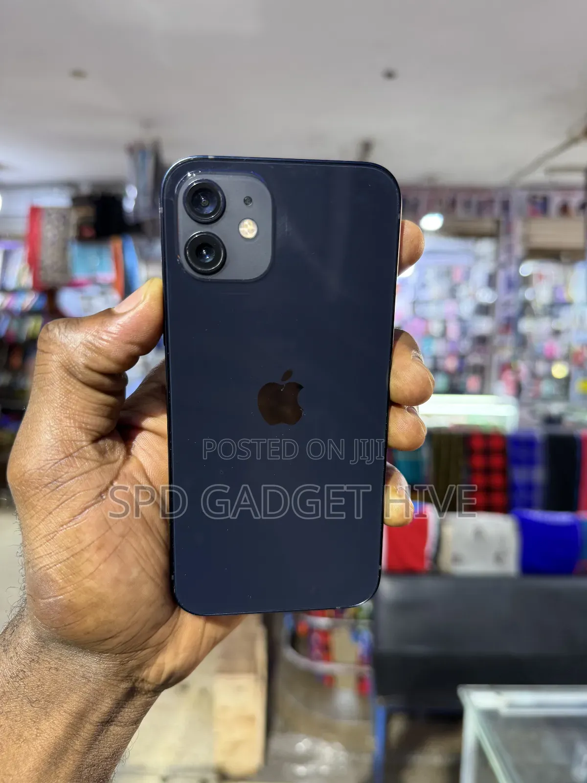 Apple iPhone 12 64 GB