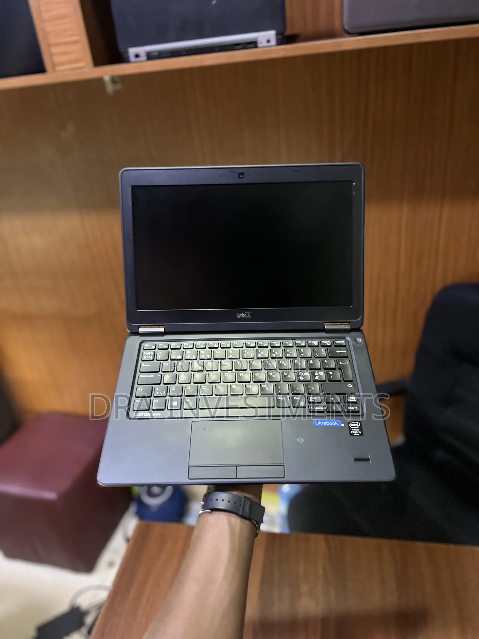 Laptop Dell Latitude 12 E7250 4GB Intel Core I3 HDD+SSD 500GB