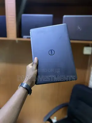 Laptop Dell Latitude 12 E7250 4GB Intel Core I3 HDD+SSD 500GB