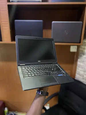 Laptop Dell Latitude 12 E7250 4GB Intel Core I3 HDD+SSD 500GB