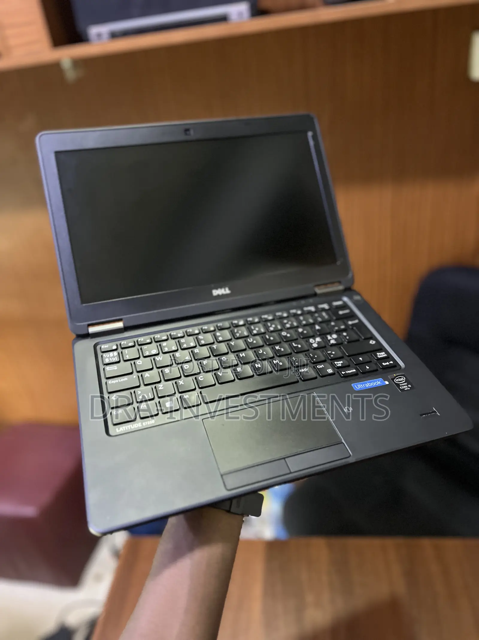 Laptop Dell Latitude 12 E7250 4GB Intel Core I3 HDD+SSD 500GB