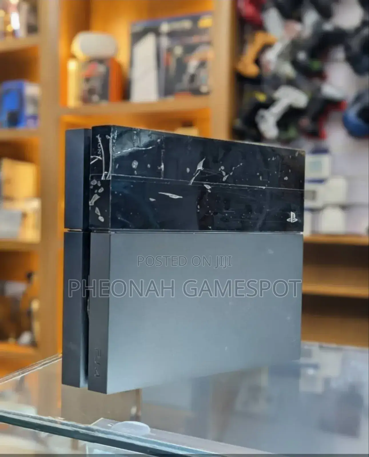 Chipped Ps4 Fat. 12games 2 Pads: Buy It Before Your Salary Is Finished
