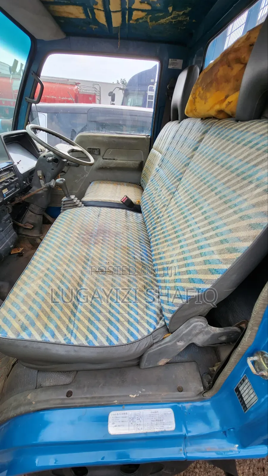 Mitsubishi Canter 1990 Blue