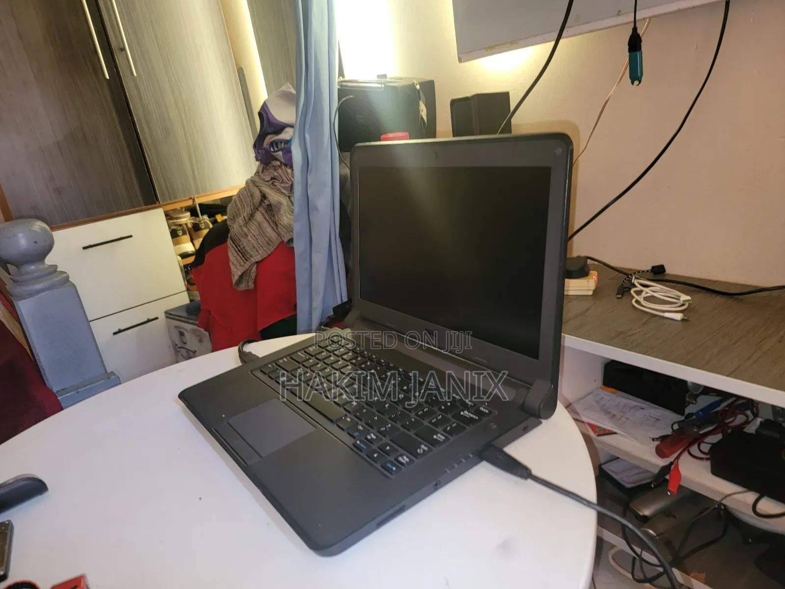 Laptop Dell Latitude 3350 8GB Intel Core I3 HDD 500GB
