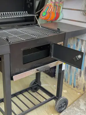 Portable, Heavy-Duty Charcoal Barbecue (Bbq) Grill and Smoker Trolley.