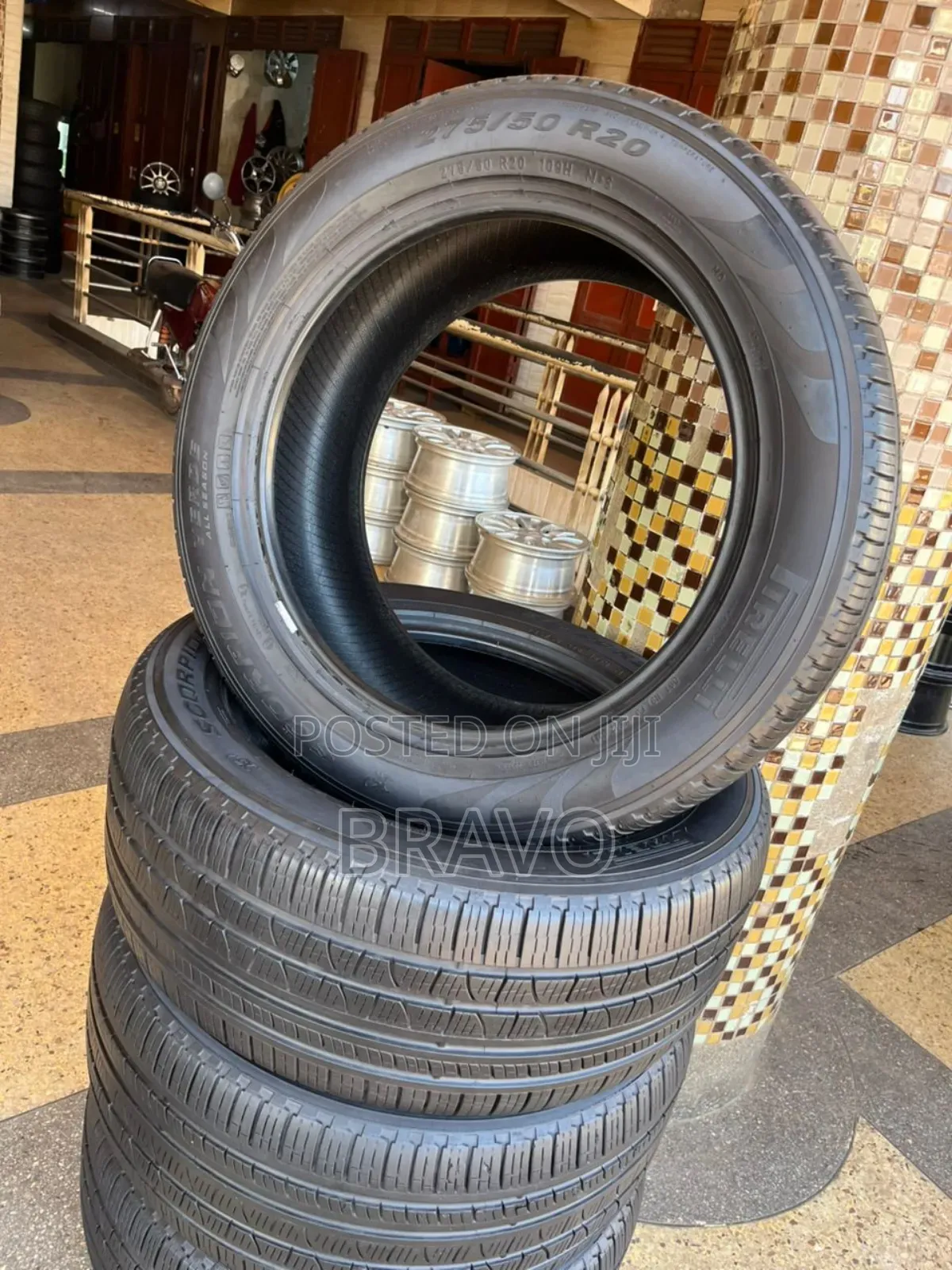 275/50r20 Pirelli Scorpion Good Condition.