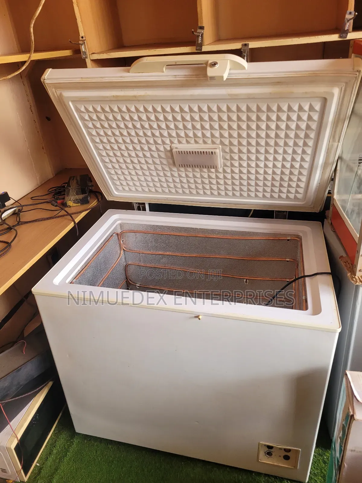 300l Capacity Indest Deep Freezer on Sale
