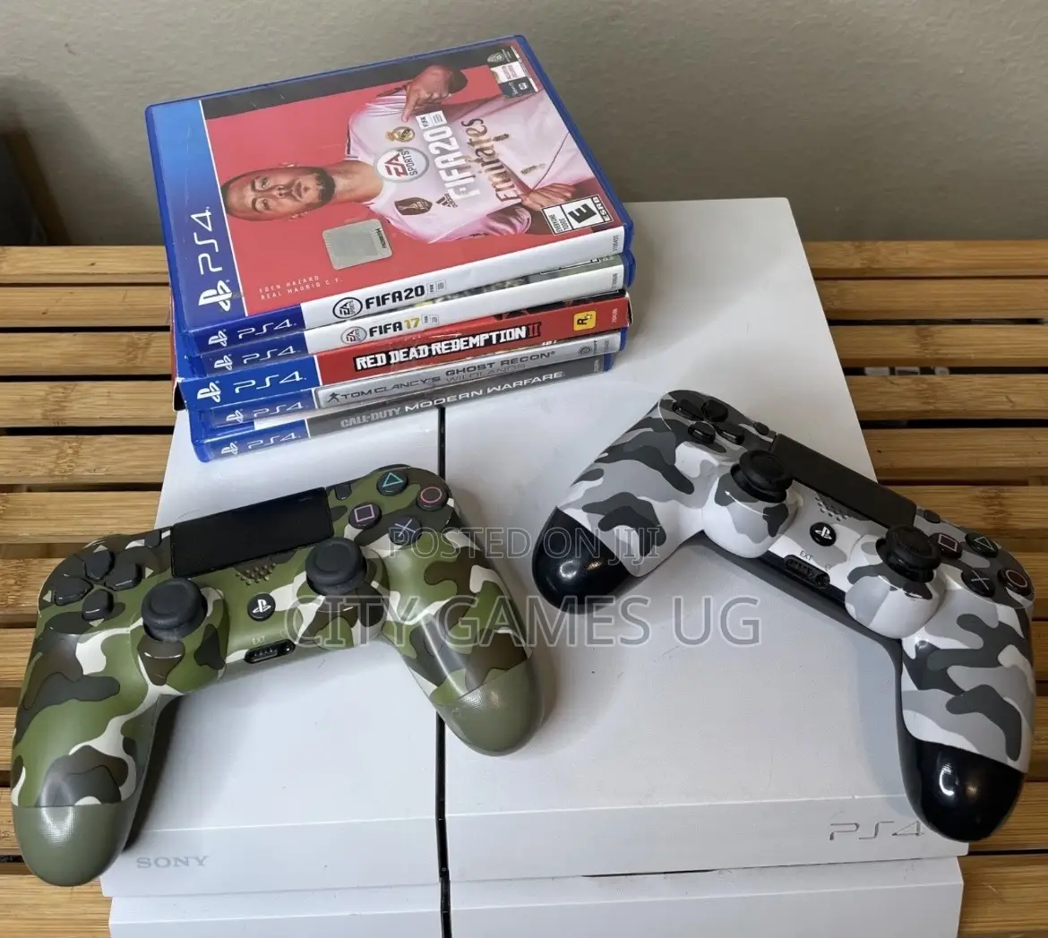 Sony Ps4 Playstation 4 Console With/2 Controllers + Games
