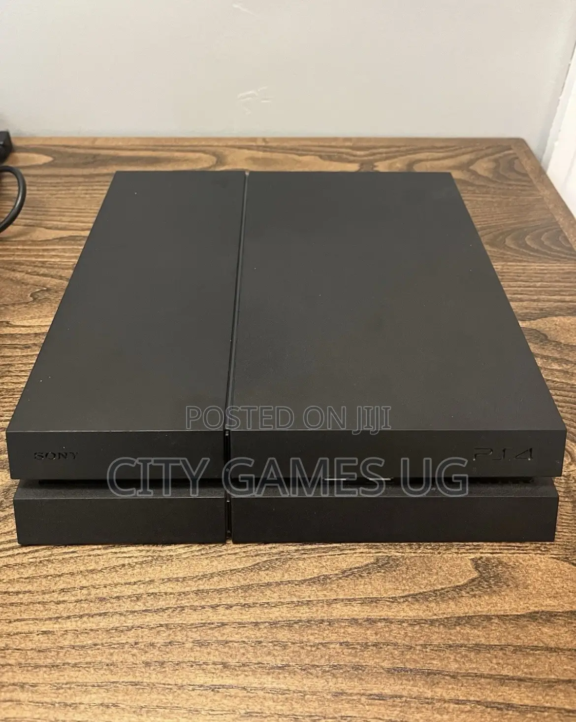 Sony Playstation 4 Bundle. Console. 2 Controllers. All Cords. 9 Games.