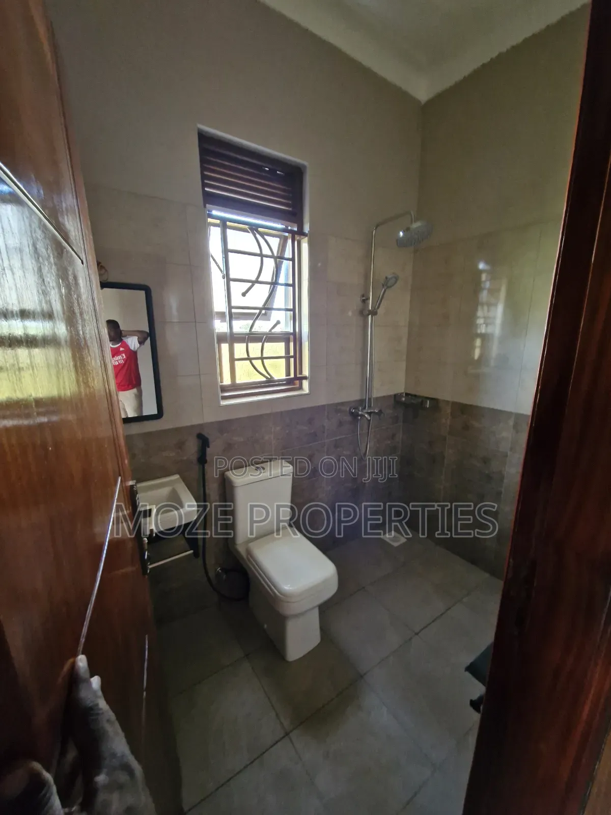 2bdrm Apartment in Bweyogerere, Central Division for rent