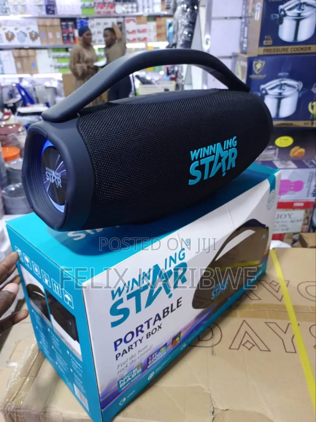 Winning Star Portable Party Box.