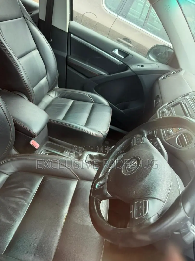 Volkswagen Tiguan 2014 Black