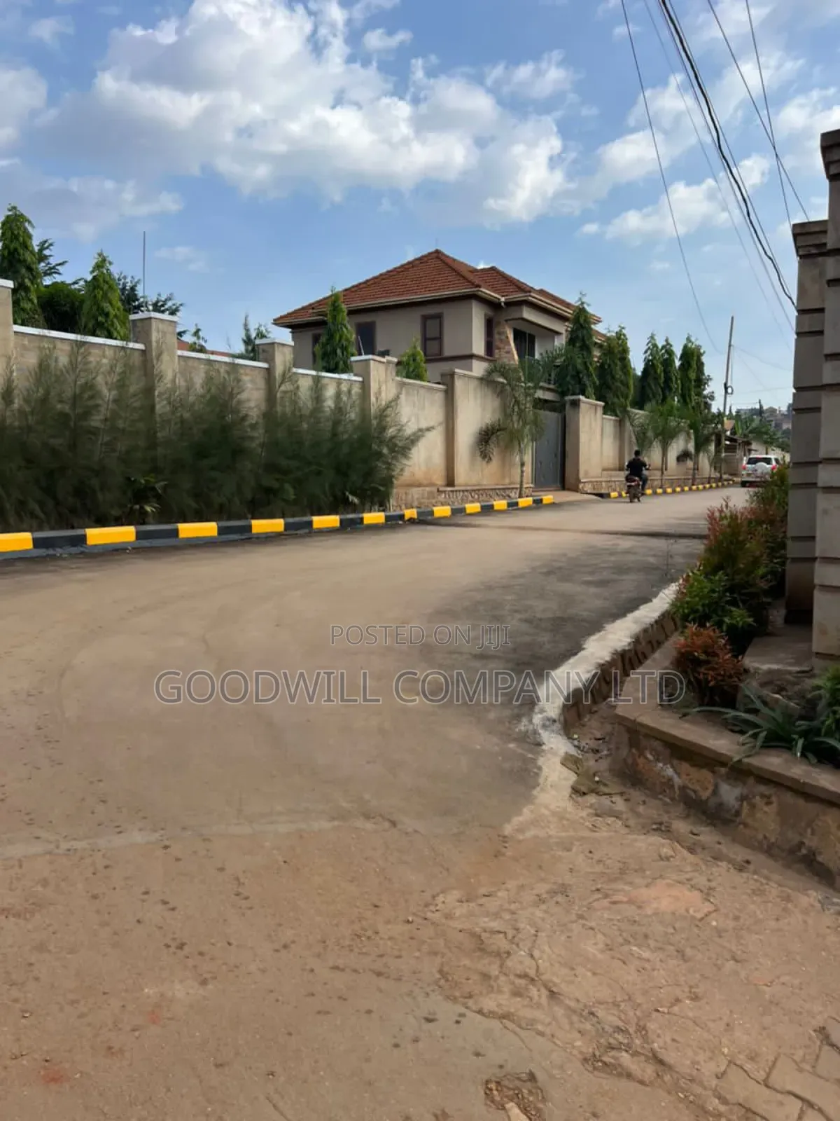 4bdrm House in Kira, Central Division for sale
