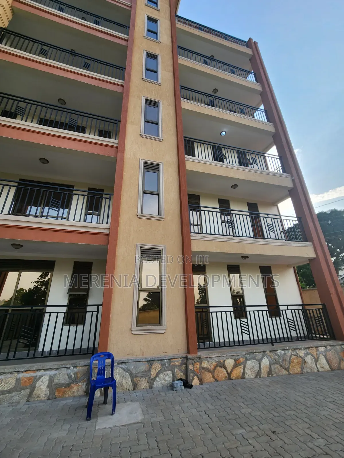 3bdrm Apartment in Makindye for rent