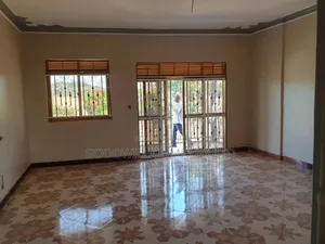 6bdrm Mansion in Katende Masaka Road, Central Division for sale