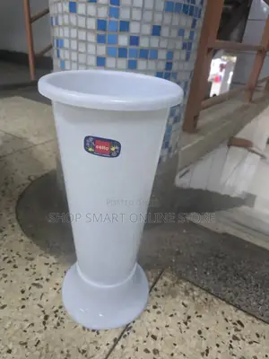 Cylindrical Flower Pots Cylindrical Flower Pots