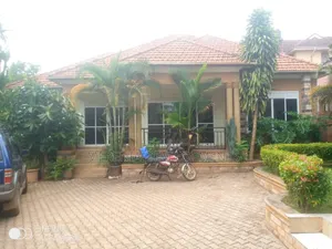 4bdrm House in Bunga, Makindye for rent
