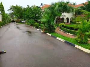 Furnished 6bdrm House in Bugoloobi, Nakawa for rent