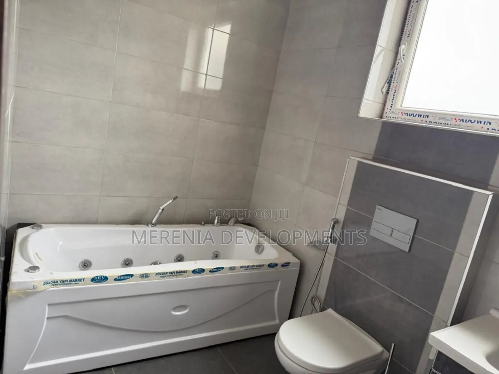 3bdrm Apartment in Lubowa, Wakiso / Wakiso for rent