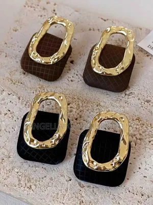 Classy Earings