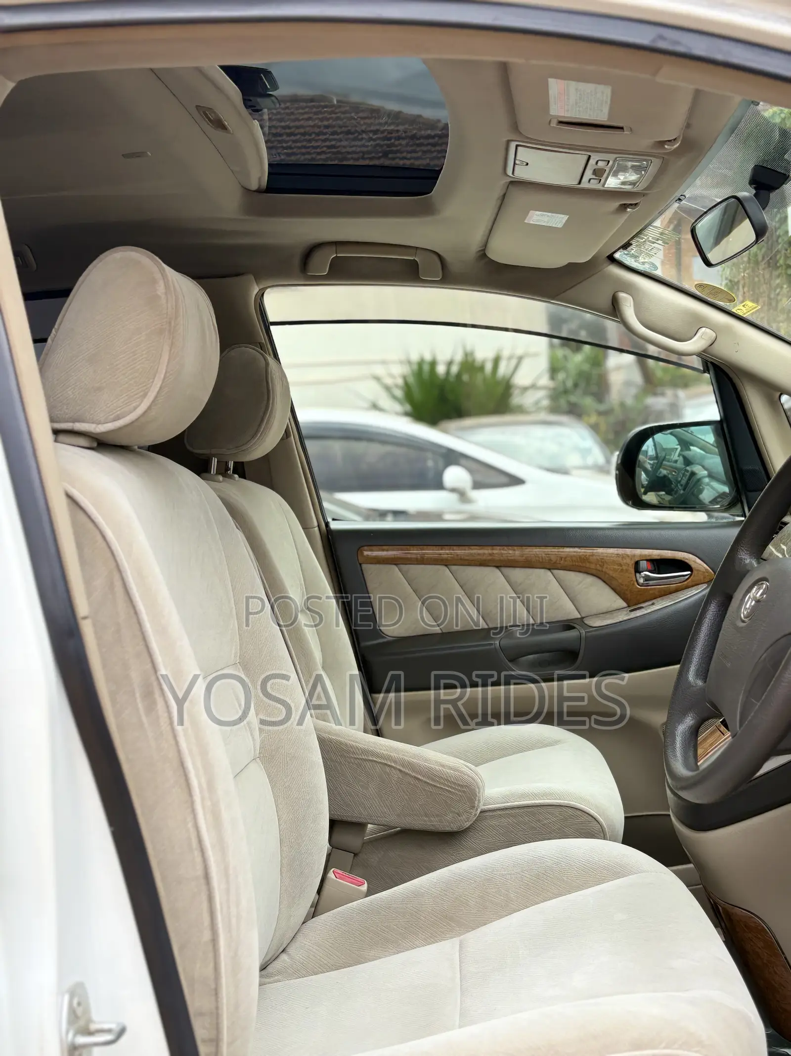 Toyota Alphard 2.4 Petrol FWD 2007 White