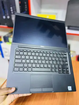 Laptop Dell Latitude 7390 8GB Intel Core I5 SSD 256GB