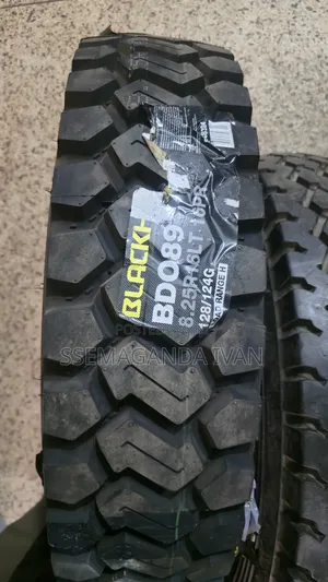 825r16 Black Hawk Tyres Mudgrip Behind