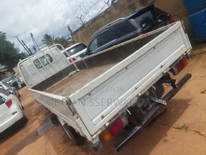 Isuzu Elf Truck