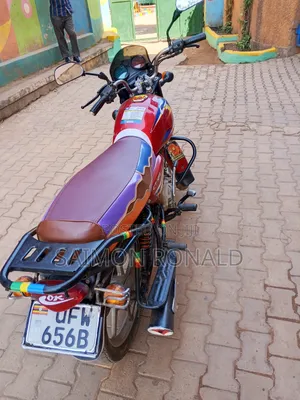 Bajaj CT 125X 2021 Red