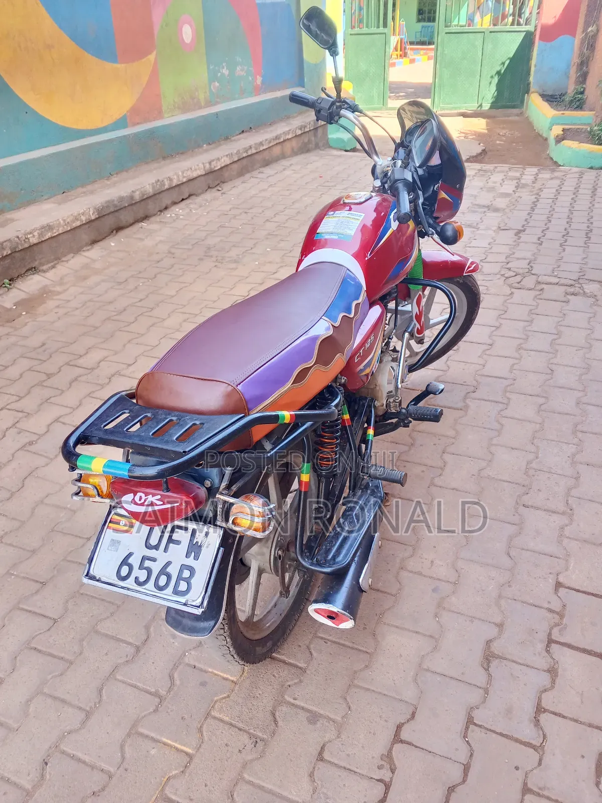 Bajaj CT 125X 2021 Red