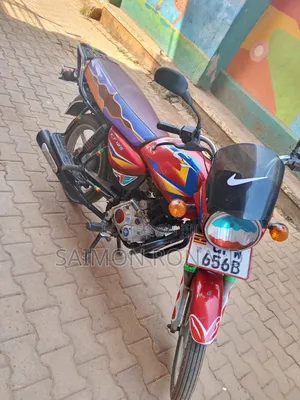 Bajaj CT 125X 2021 Red