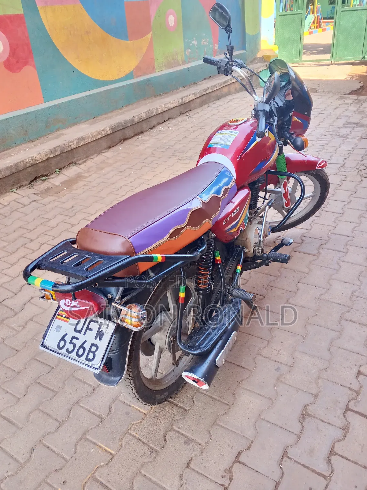 Bajaj CT 125X 2021 Red