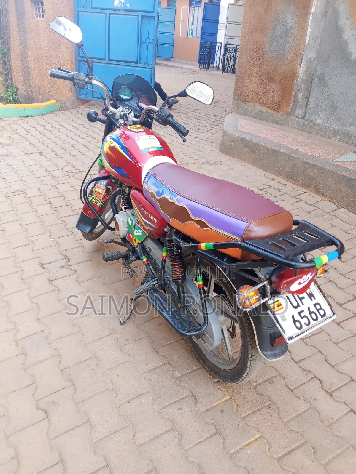 Bajaj CT 125X 2021 Red