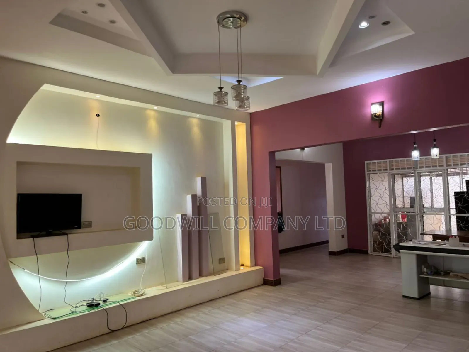 5bdrm House in Burondo Wakiso, Central Division for sale