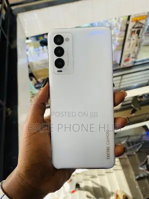 Tecno Camon 18 P 128 GB White