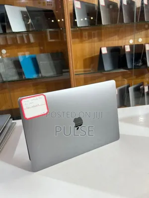 Laptop Apple MacBook Pro 2020 M1 8GB Apple M1 SSD 256GB