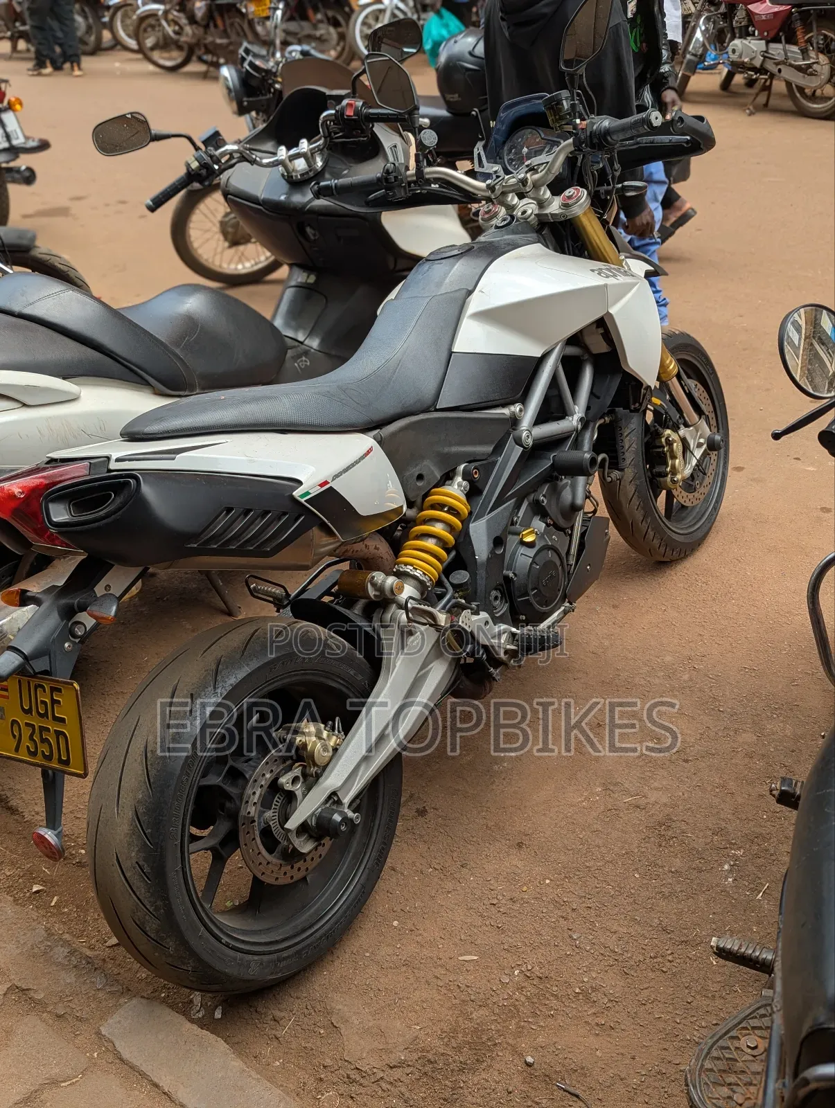 Aprilia Dorsoduro 2018 White