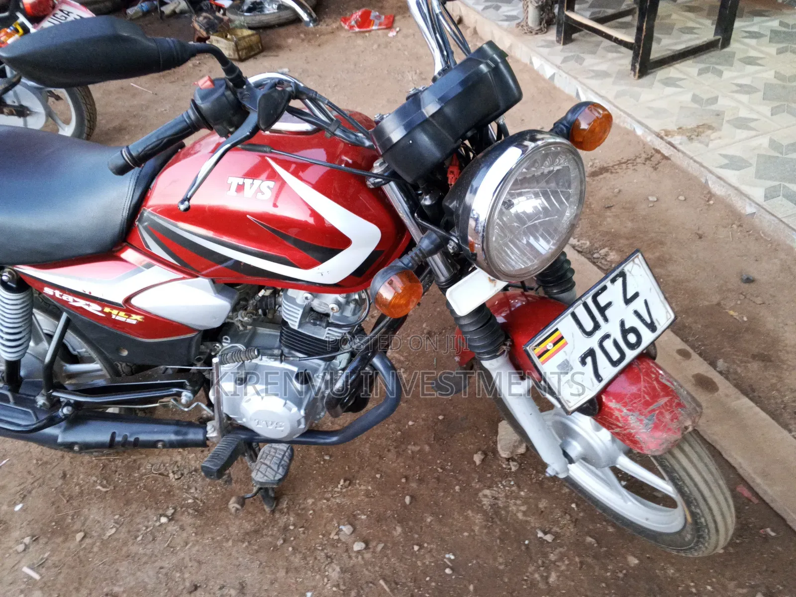 TVS HLX 125 2020 Red