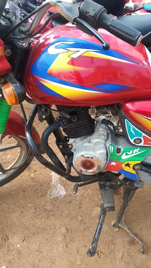 Bajaj Boxer 125 2023 Red