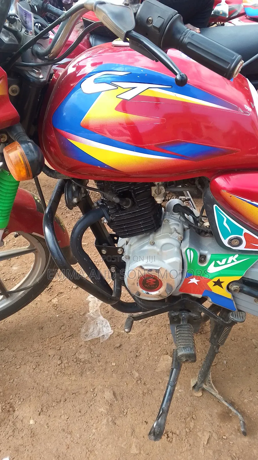 Bajaj Boxer 125 2023 Red