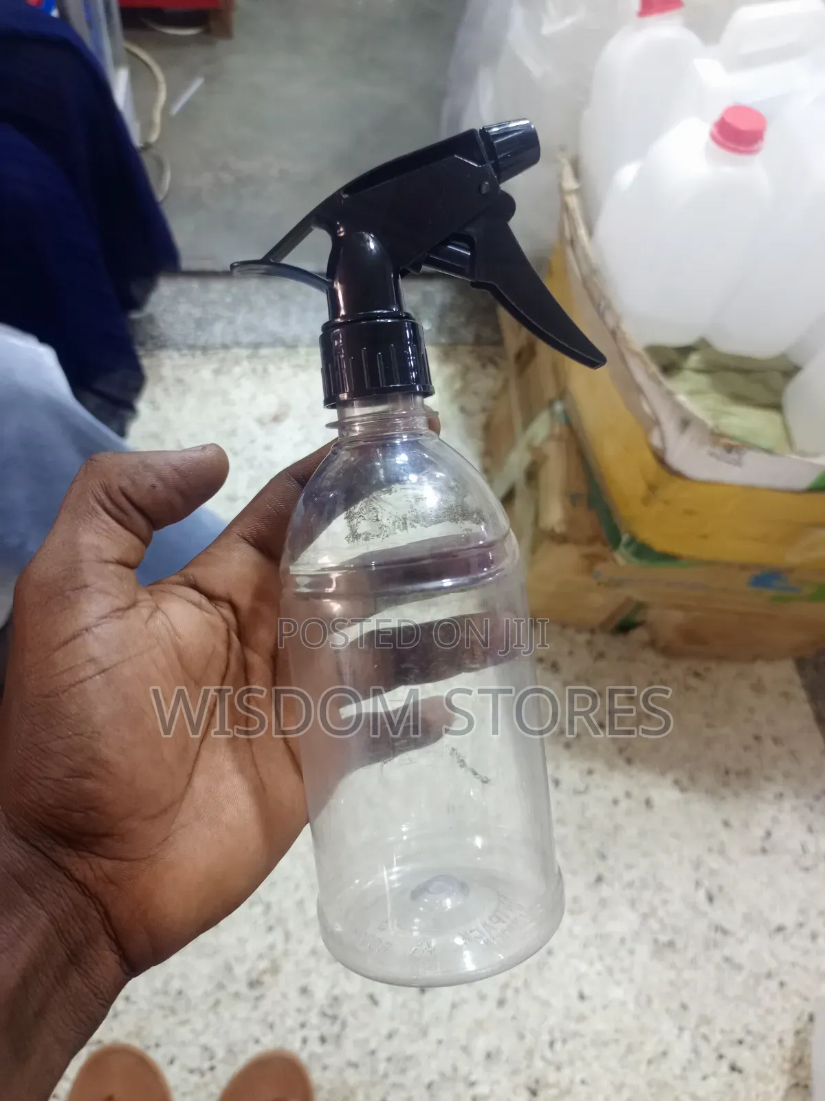 Plastic Spray Bottle With a Mini Trigger Sprayer.