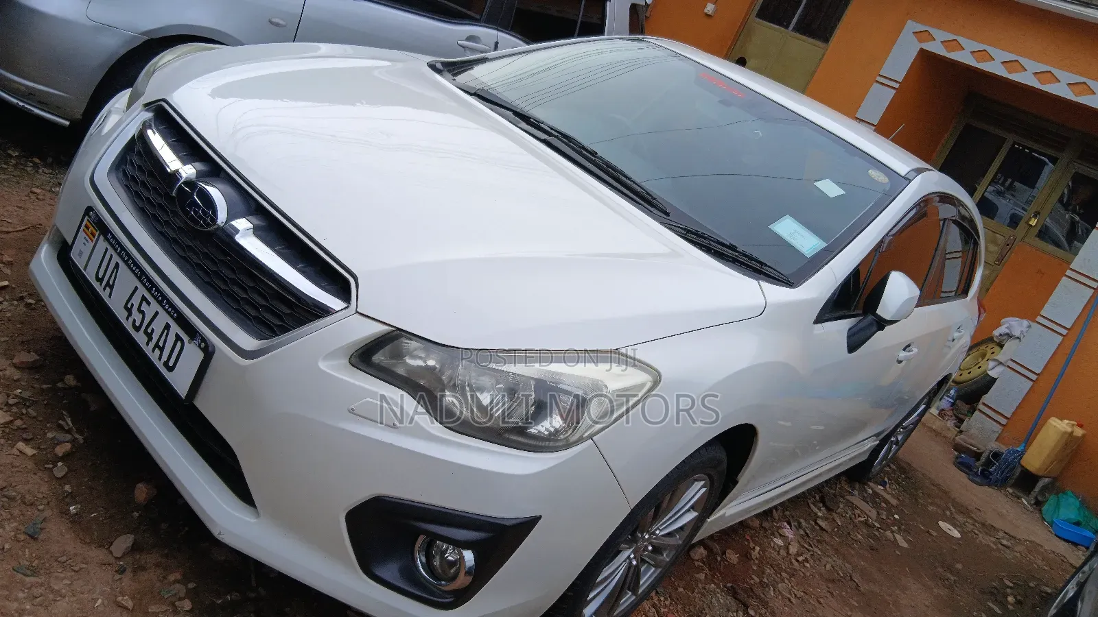 Subaru Impreza 2.0i Limited PZEV 4dr Hatchback AWD (2.0L 4cyl CVT) 2015 White