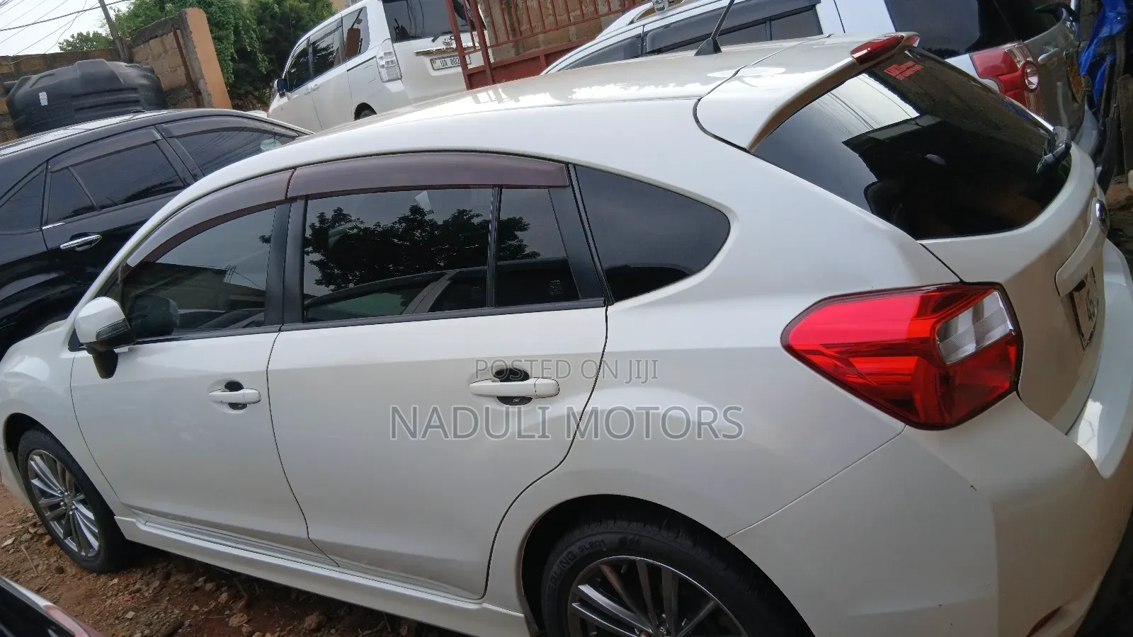 Subaru Impreza 2.0i Limited PZEV 4dr Hatchback AWD (2.0L 4cyl CVT) 2015 White