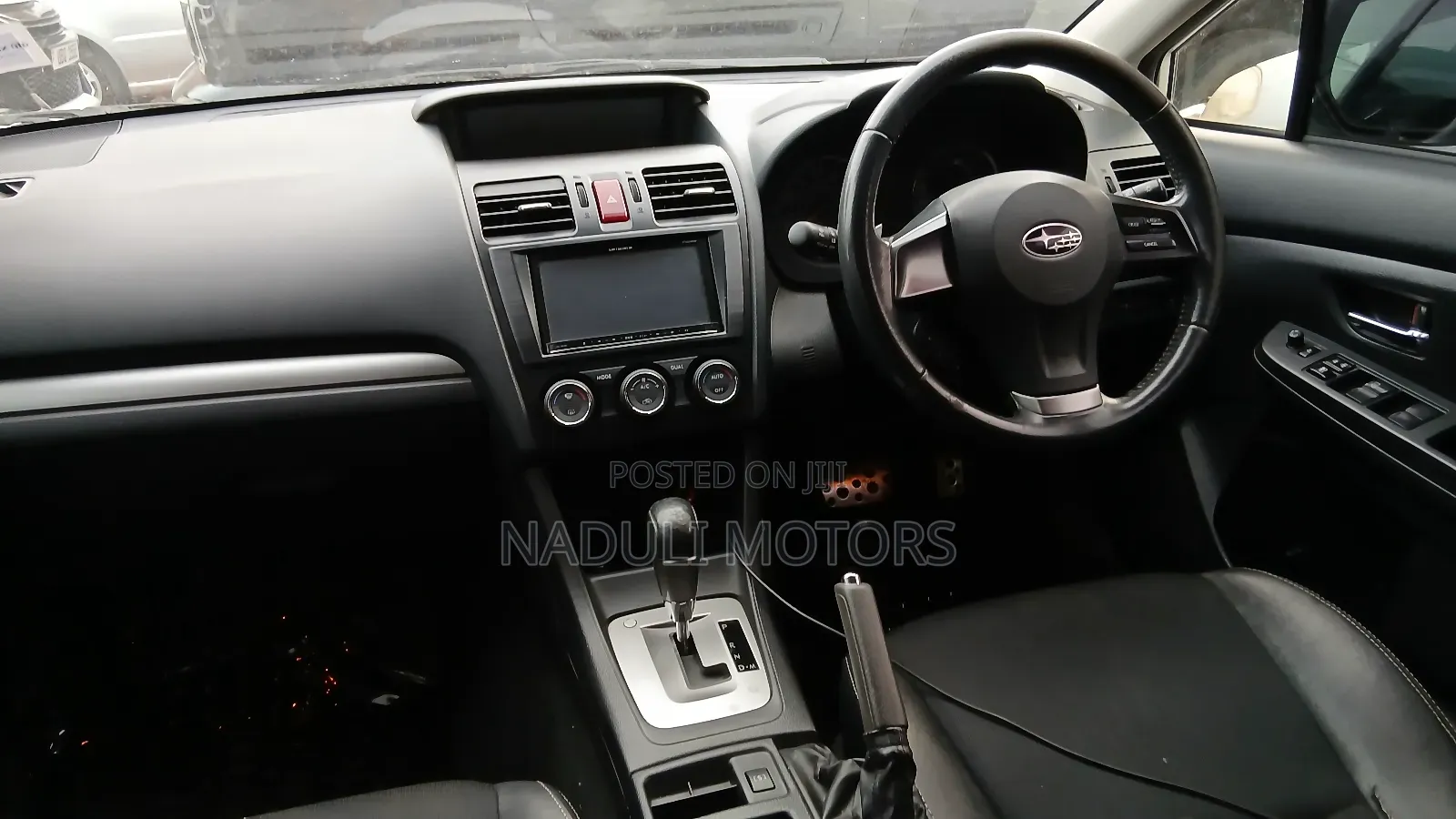 Subaru Impreza 2.0i Limited PZEV 4dr Hatchback AWD (2.0L 4cyl CVT) 2015 White