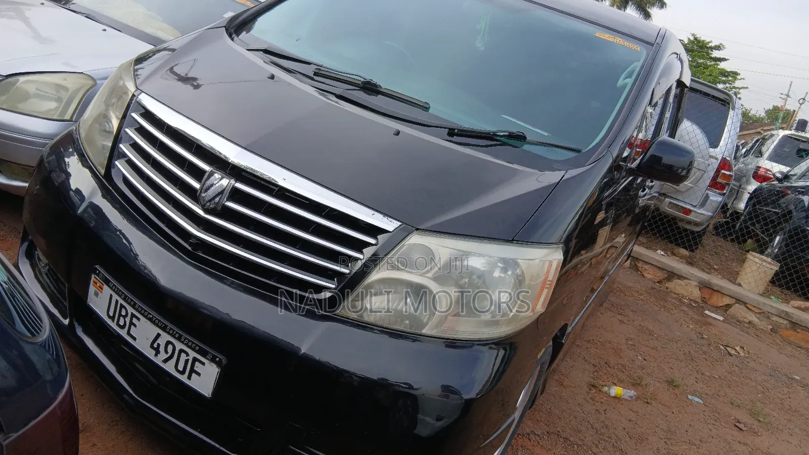 Toyota Alphard 2.4 Petrol FWD 2005 Black