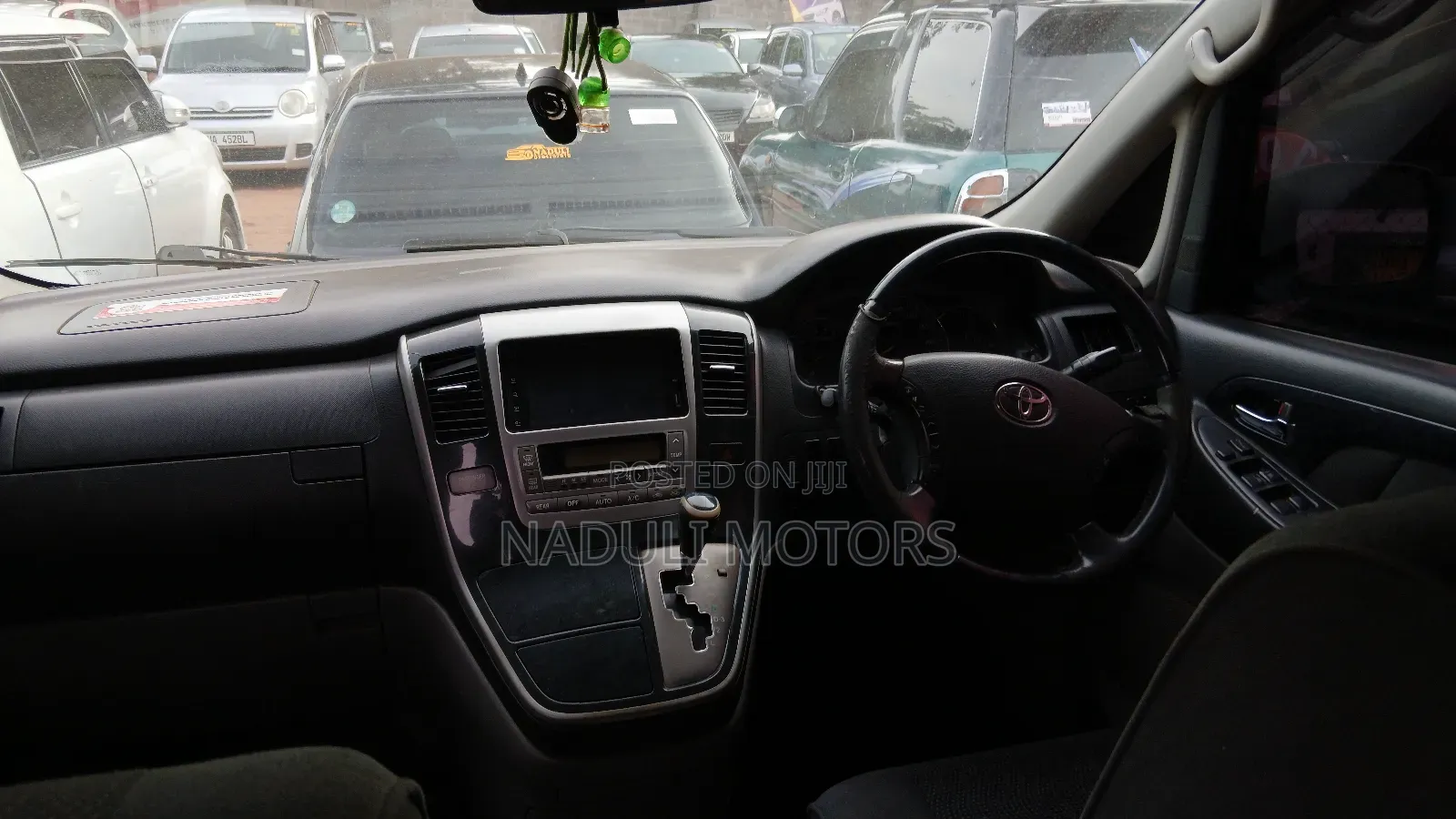 Toyota Alphard 2.4 Petrol FWD 2005 Black
